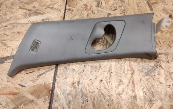 (C) pillar trim