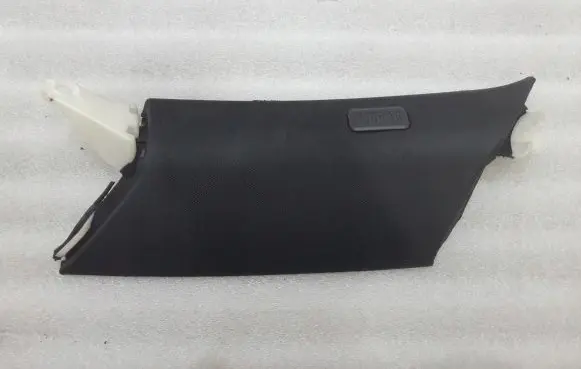 BMW X6 E71 (B) pillar trim (top) 6979850