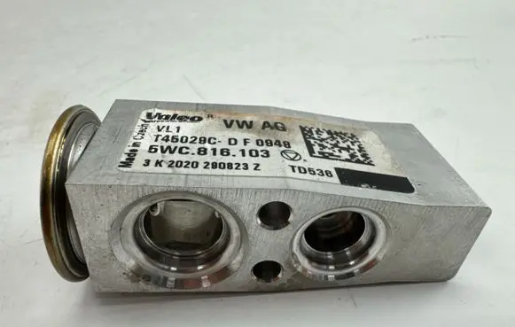 Audi Q2 - Air conditioning (A/C) expansion valve 5WC816103