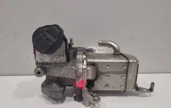 Volvo V40 EGR valve cooler 31422315