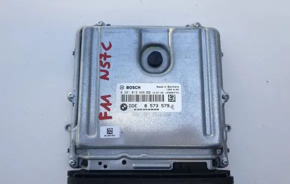 BMW 5 F10 F11 Engine control unit/module 8573579 030350898 0281019698