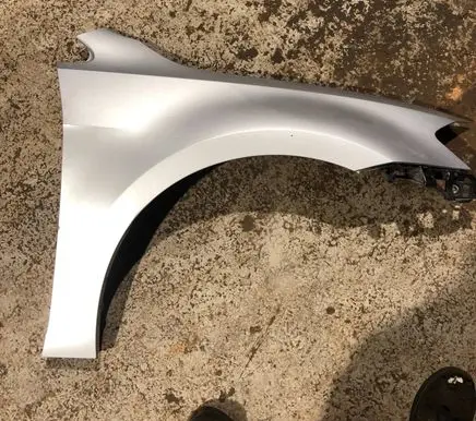 Volkswagen Golf VII Fender