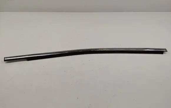 Mercedes-Benz X-class W470 Rear door glass trim molding 
