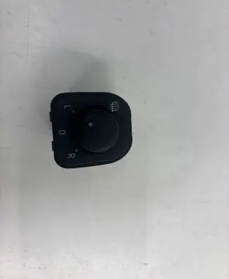 Seat Alhambra (Mk2) Wing mirror switch 1K0959565L