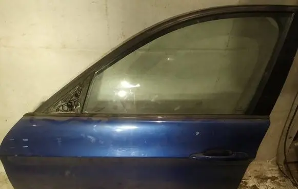 BMW 3 E90 E91 Front door melynos