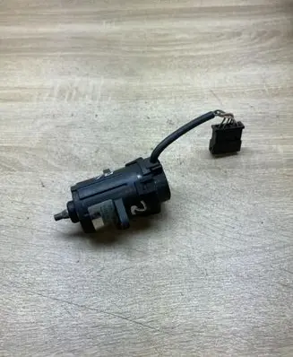Audi A6 S6 C5 4B Throttle position sensor 0205001001
