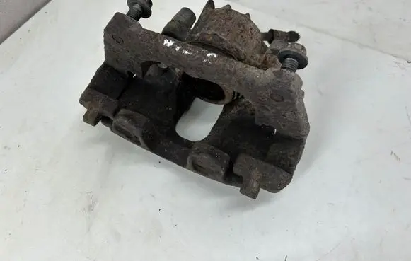 Volvo XC70 Front brake caliper