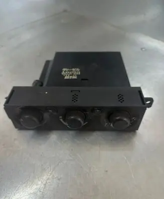 Mitsubishi Pajero Climate control unit MR500646 1464308800 QRR500646