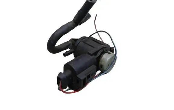 Skoda Fabia Mk1 (6Y) Turbo solenoid valve 1J0906283C