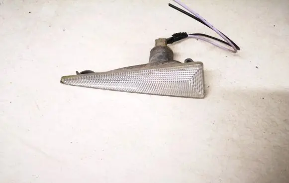 Renault Espace - Grand espace IV Front fender indicator light 8200027150