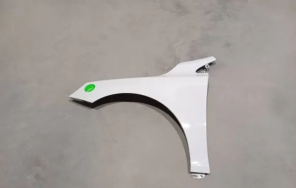 Volvo V40 Fender
