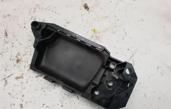Volvo XC90 Tailgate trunk handle 8652550 7847