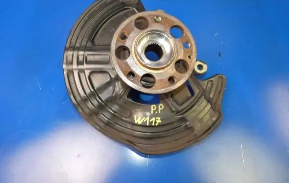 Mercedes-Benz CLA C117 X117 W117 Front wheel hub spindle knuckle