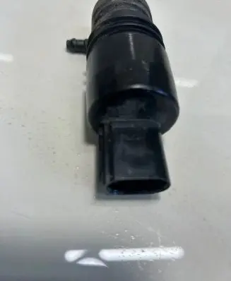 BMW X1 E84 Windscreen/windshield washer pump 7302589 13264011 3437380