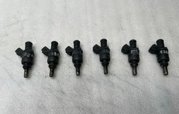 BMW 3 E46 Fuel injector 1427240
