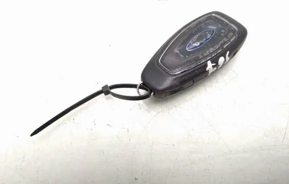 Ford Focus Ignition key/card 7S7T15K601EC