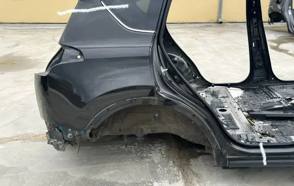 Toyota RAV 4 (XA40) Rear quarter panel 