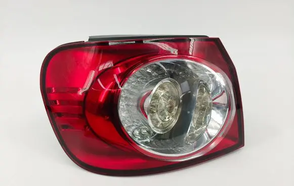 Volkswagen Golf Plus Rear/tail lights 5M0945095N