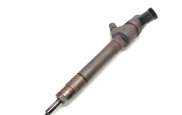 Volvo V70 Fuel injector 30777526 0445110248