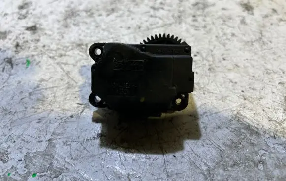 Volvo C30 Air flap motor/actuator 4N5H19E616 6652A