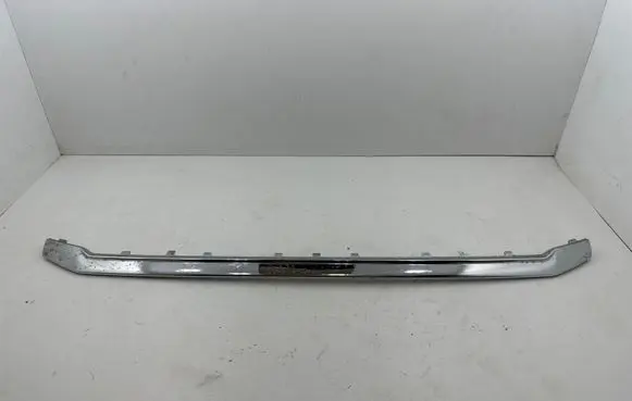 Audi A8 S8 D4 4H Front bumper upper radiator grill 4H0853651