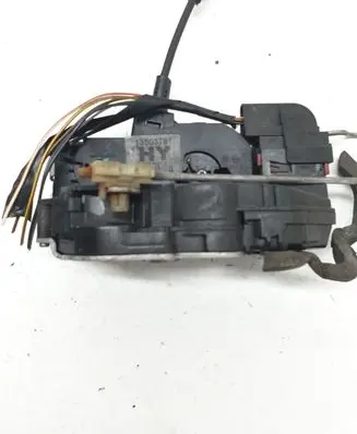 Opel Insignia A Front door lock 13503781