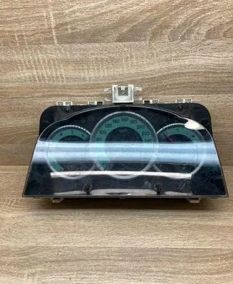Toyota Corolla Verso E121 Speedometer (instrument cluster) 838000F090 MB2574303100