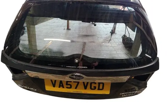Subaru Impreza II Tailgate/trunk/boot lid