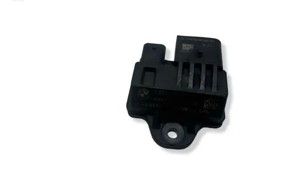 BMW 5 F10 F11 Glow plug pre-heat relay 0522120103