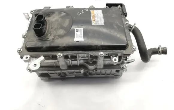 Voltage converter inverter