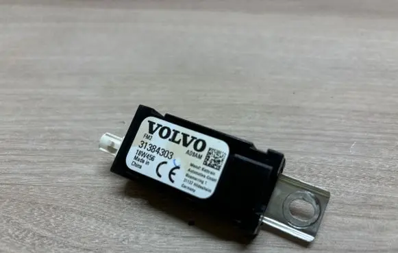 Volvo S90, V90 Aerial antenna amplifier 31384303