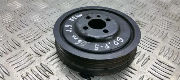 Volkswagen Golf V Crankshaft pulley 03G105243