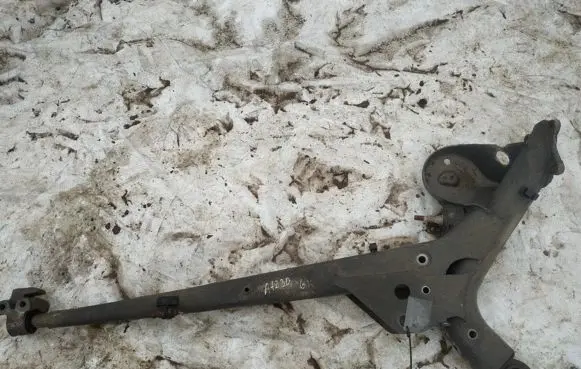 Rear upper control arm/wishbone