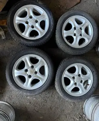 Hyundai i30 R15 alloy rim 