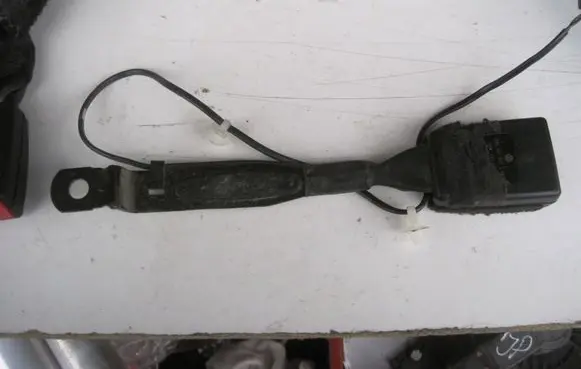 Volkswagen Amarok Front seatbelt buckle 2K0857877L
