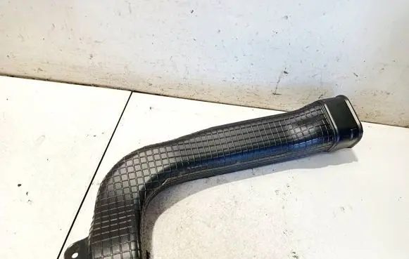 Air intake hose/pipe