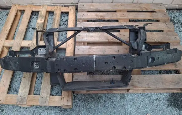 BMW 5 E60 E61 Radiator support slam panel 7033745 10031013 17256705