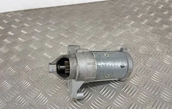 Peugeot 3008 II Starter motor 9832577880