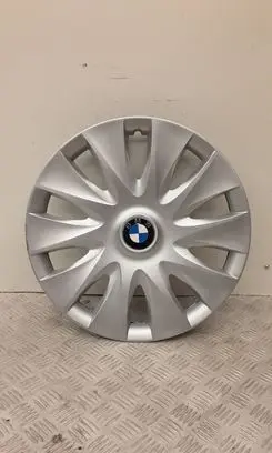 BMW 1 F20 F21 R16 wheel hub/cap/trim 17812610 6791806