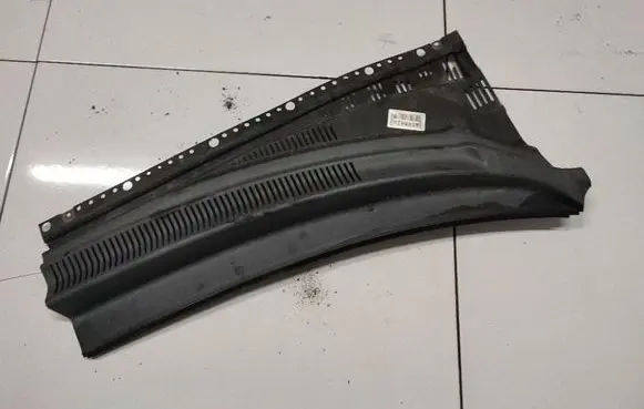 Wiper trim
