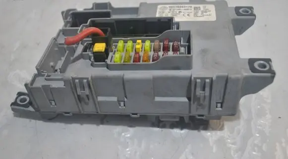 Fiat Grande Punto Fuse box set 00518263170