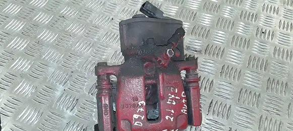 Volkswagen PASSAT CC Rear brake caliper