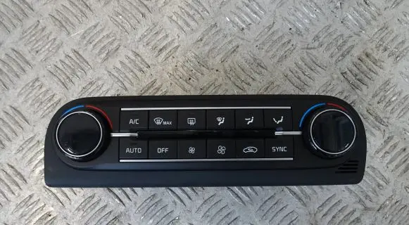 KIA Pro Cee'd III Climate control unit 97250-J7210