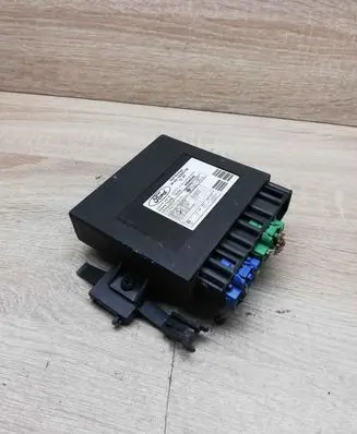 Ford Focus Comfort/convenience module 98AG15K600DB 5WK47230B