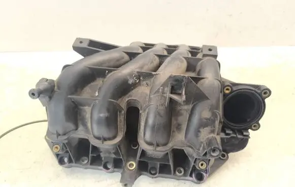 Volkswagen Golf IV Intake manifold 2900302879 036906051