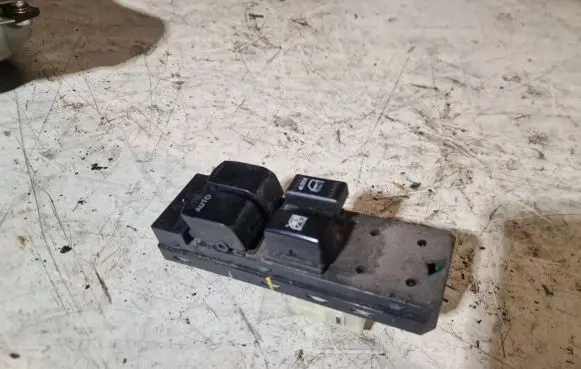 Opel Agila B Electric window control switch
