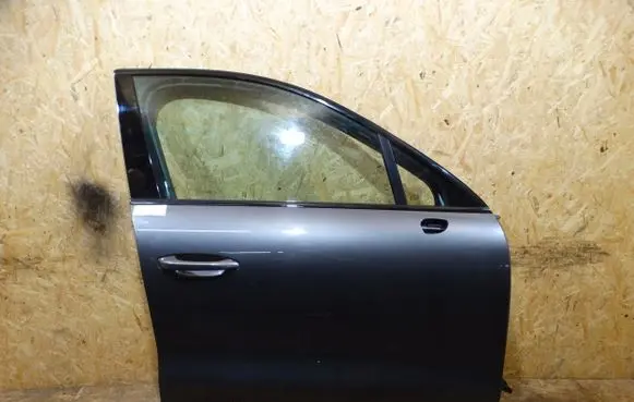 Porsche Cayenne (9Y0 9Y3) Front door