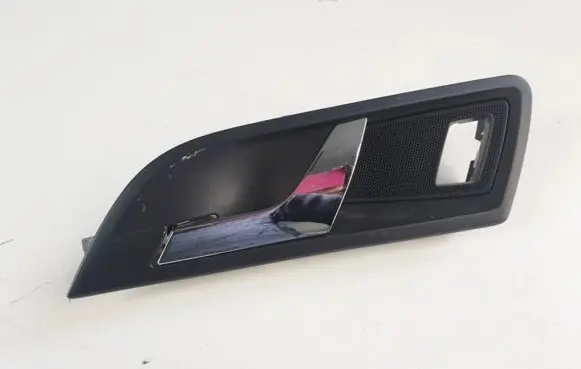 Skoda Superb B6 (3T) Front door interior handle
