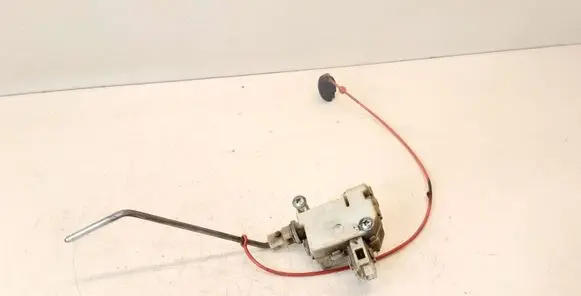 Fuel tank cap lock motor
