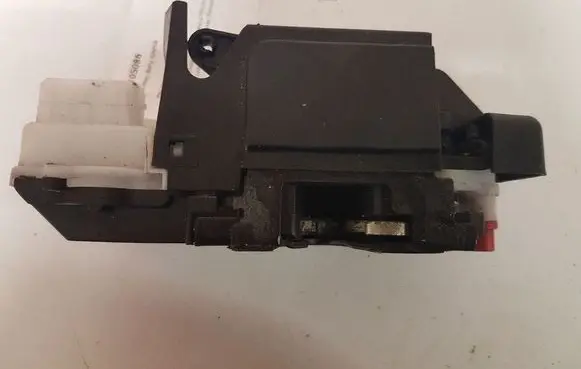 Peugeot 607 Rear door lock